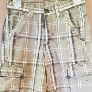 Wrangler Jeans Co., Plaid design color of Brown, Tan, Cream and White, Size 12R